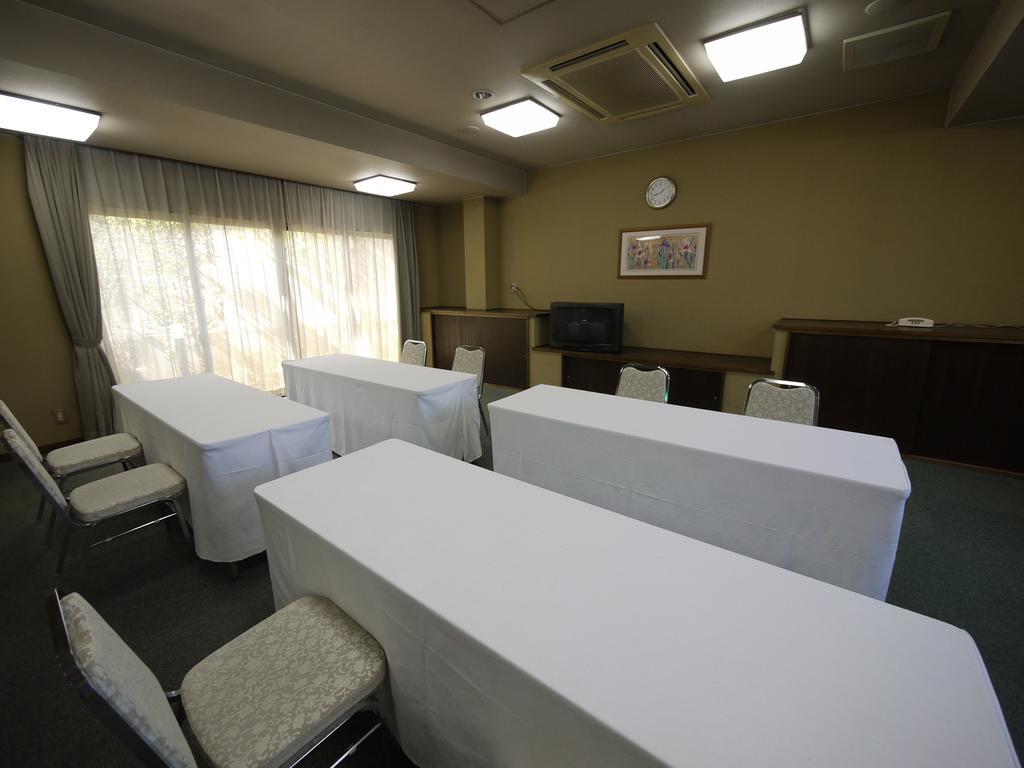 Hotel Route-Inn Court Uenohara Екстер'єр фото